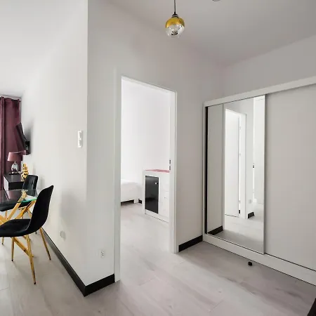Lejlighed Lopuszanska Burgundy Luxury